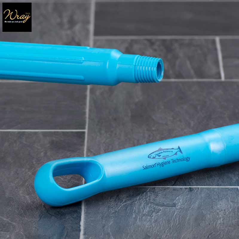 blue colour coded brush handle