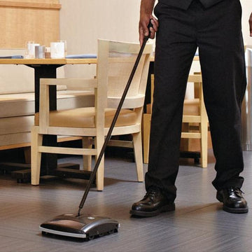 Rubbermaid Single-Action Brushless Mechanical Sweeper