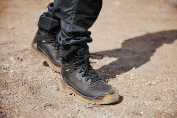 waterproof-workwear-boots-on-ground