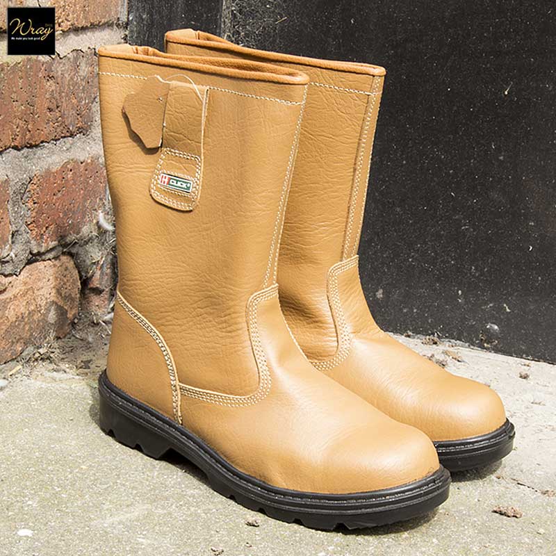 beeswift lined rigger boot tan outside