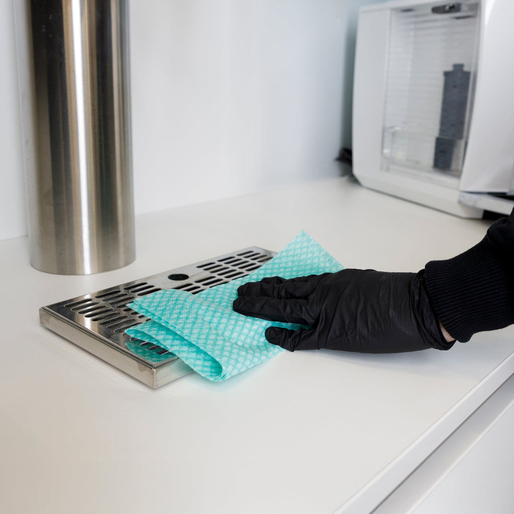 green cleaning cloth cleans food areas