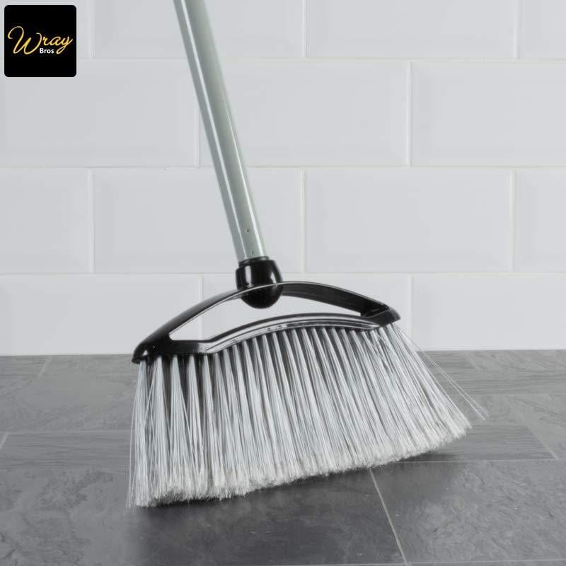 lobby brush and handle 1