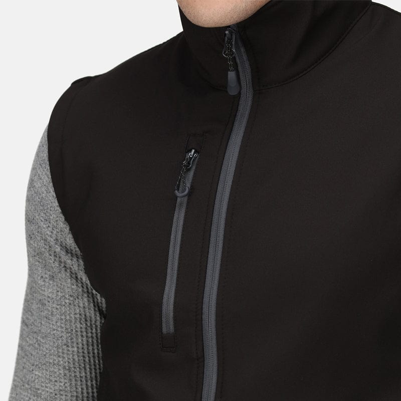 regatta softshell recycled bodywarmer black close up