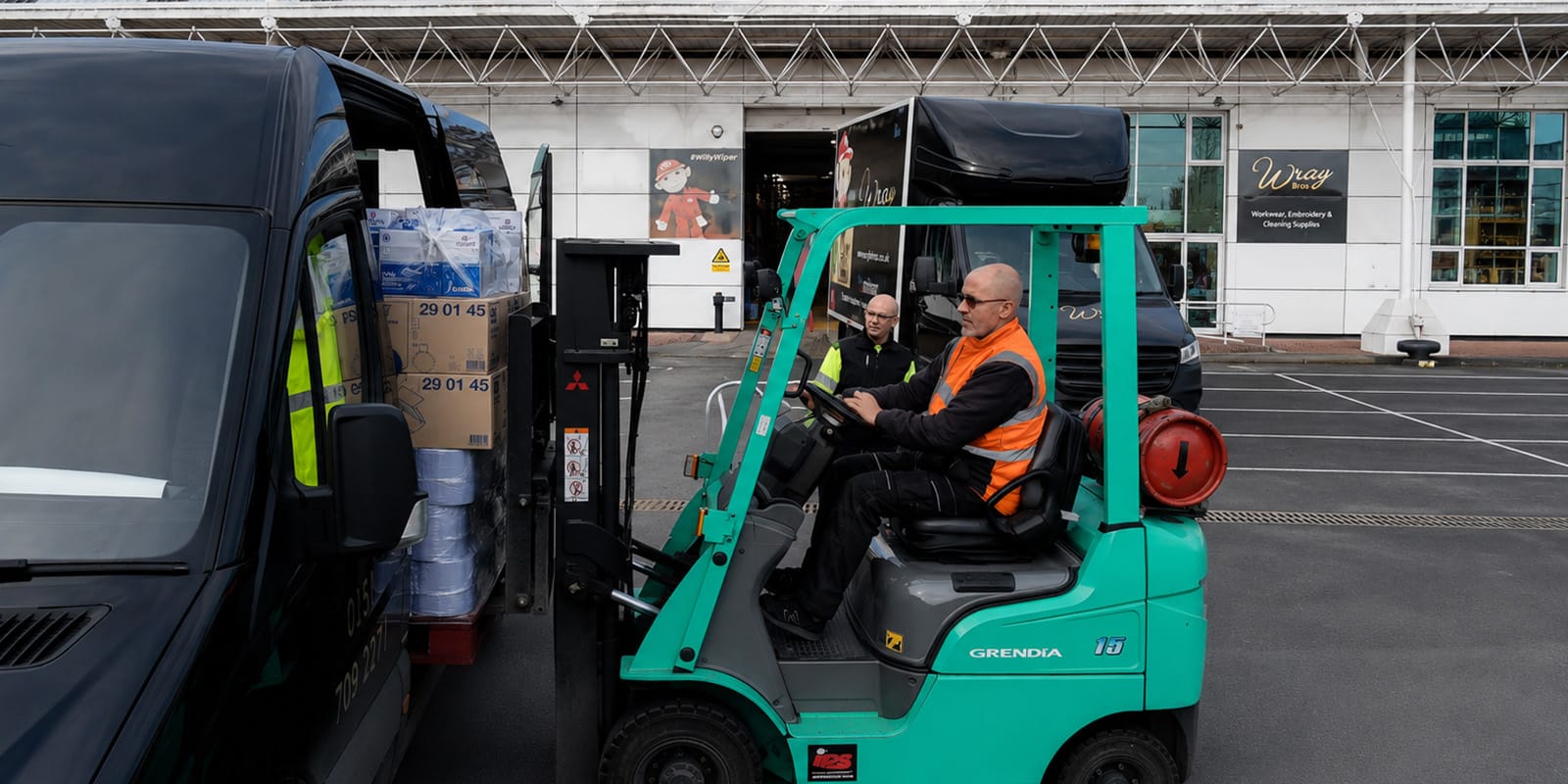 wray bros facilities and distribution team