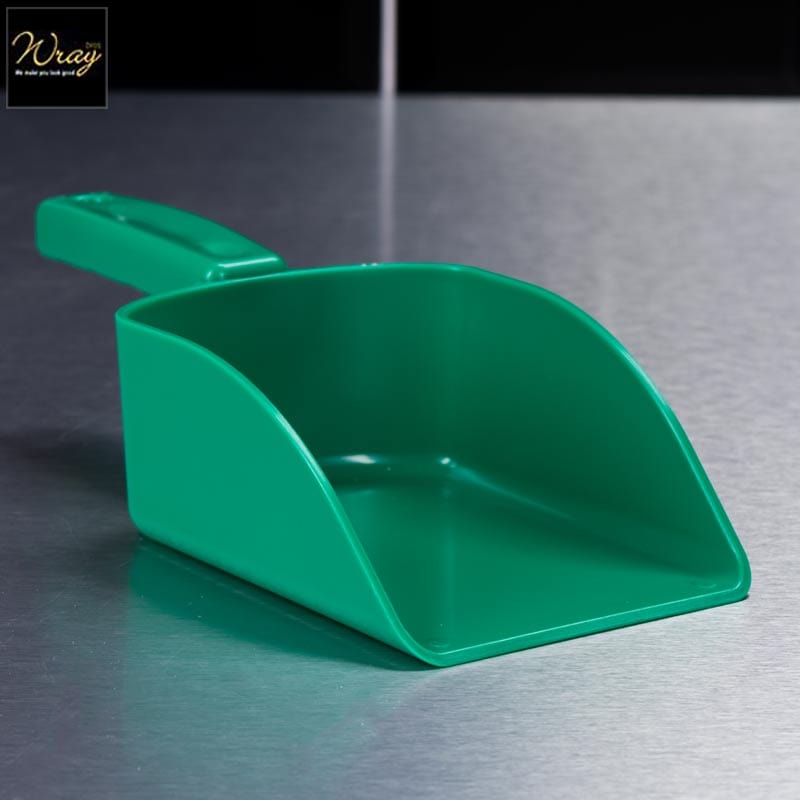 green colour coded hand scoop