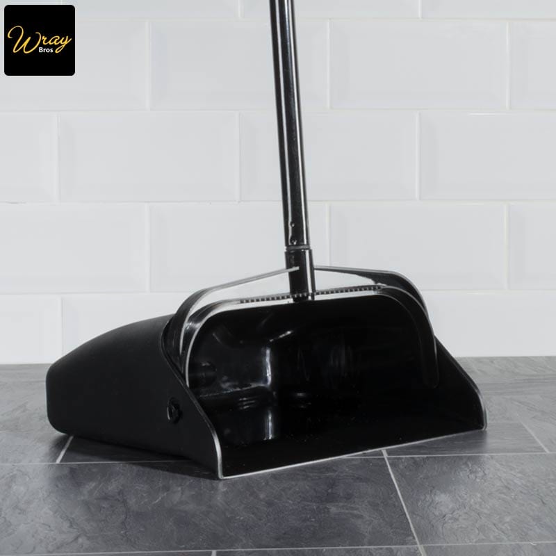 lobby dustpan plastic with handle