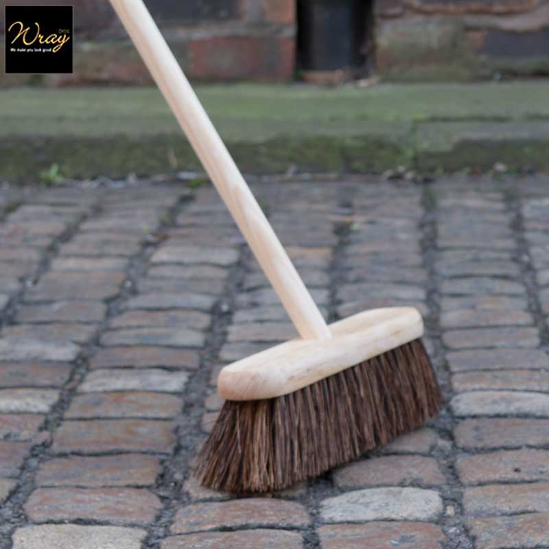 medium sweeping broom with handle