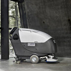 nilfisk large scrubber dryer