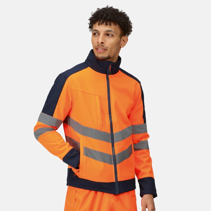 regatta hi vis waterproof softshell tra625