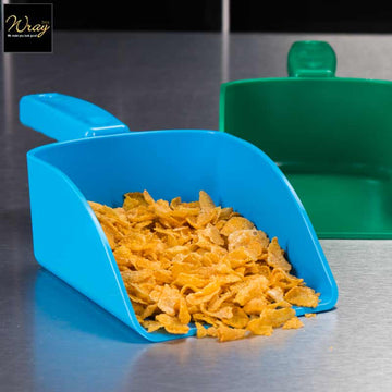 small seamless hand scoop