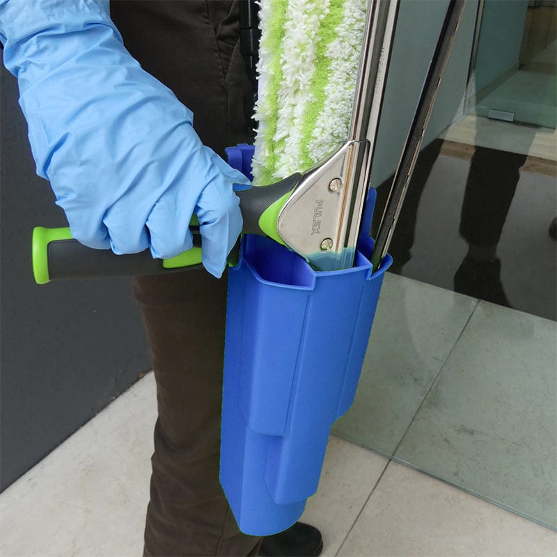 window cleaners hip bucket