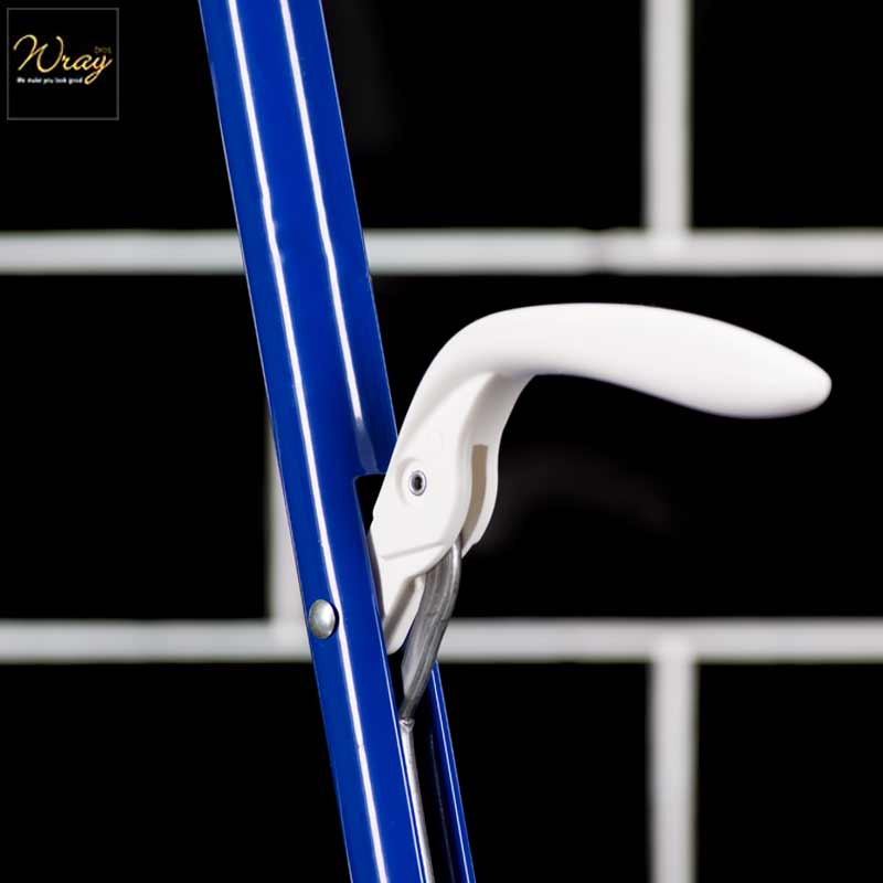 wring water from sponge mop