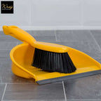 yellow rubber lip cleaning brush